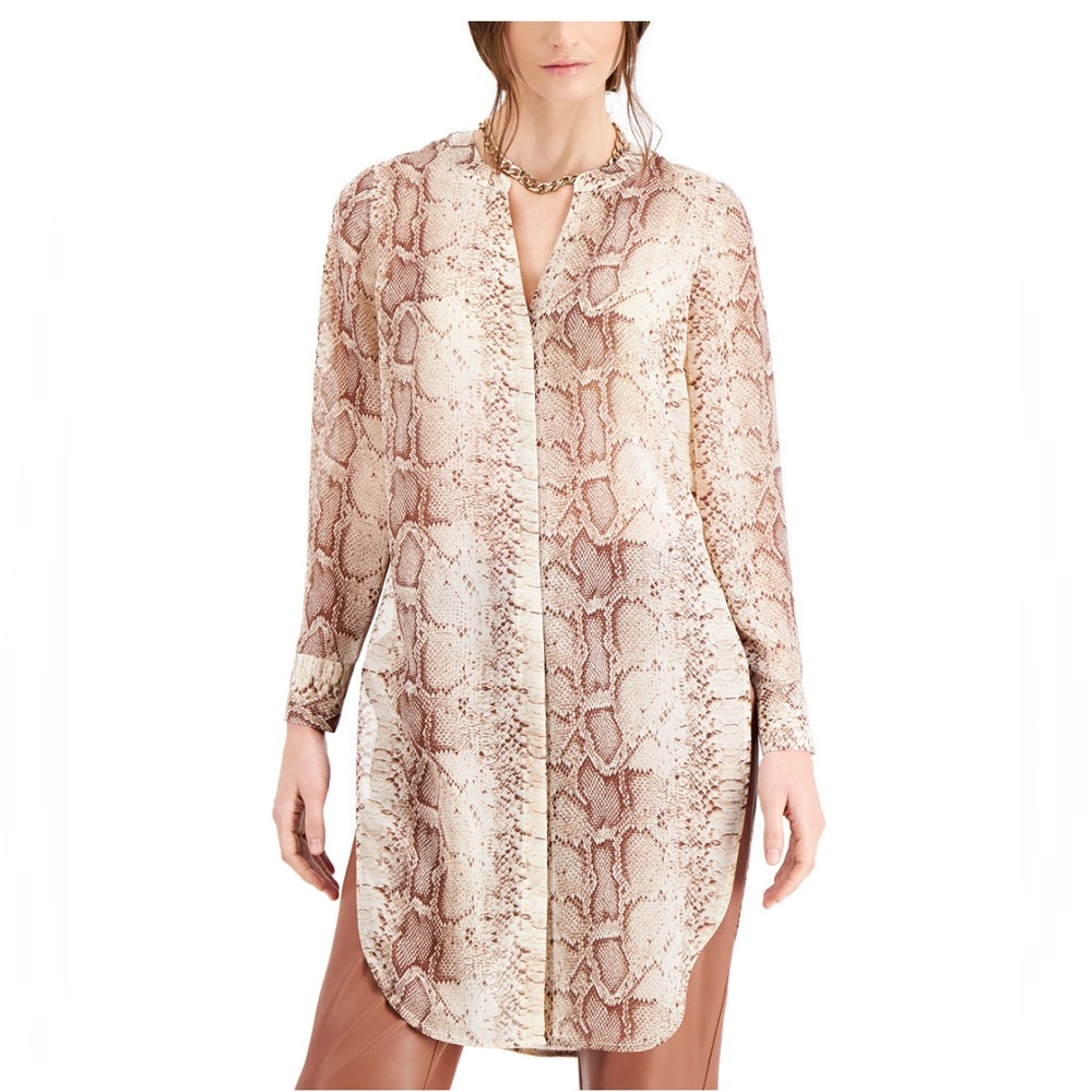 Bang snake dress similar cut to the one in the picture